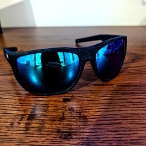 Costa Santiago Sunglasses